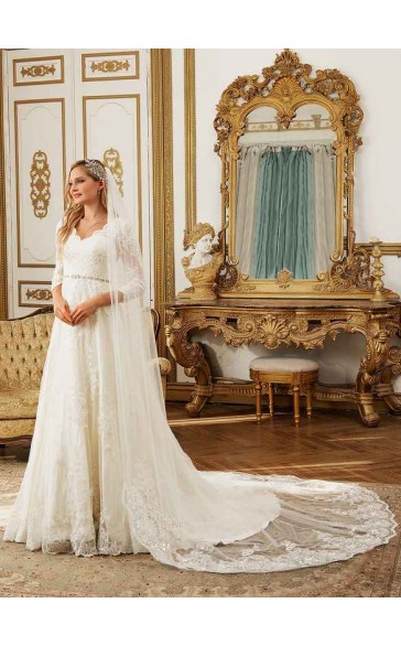 One-tier Lace Applique Edge Cathedral Bridal Veils With Lace