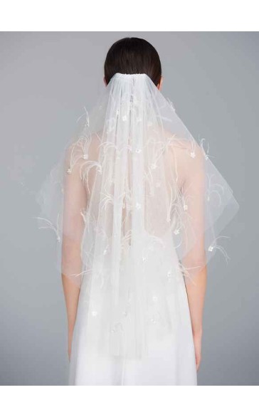 One-tier Cut Edge Fingertip Bridal Veils With Lace