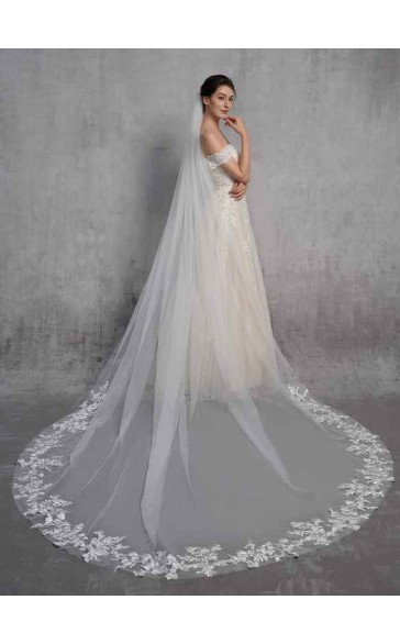 One-tier Cut Edge Cathedral Bridal Veils With Lace