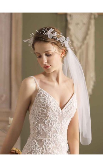 One-tier Cut Edge Elbow Bridal Veils With Lace